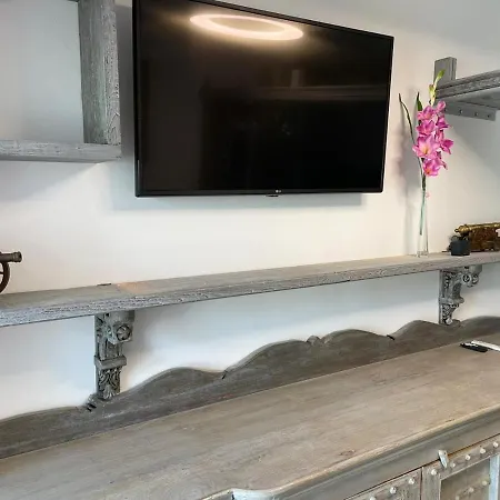 Apartamento Lago Jardin 167 *